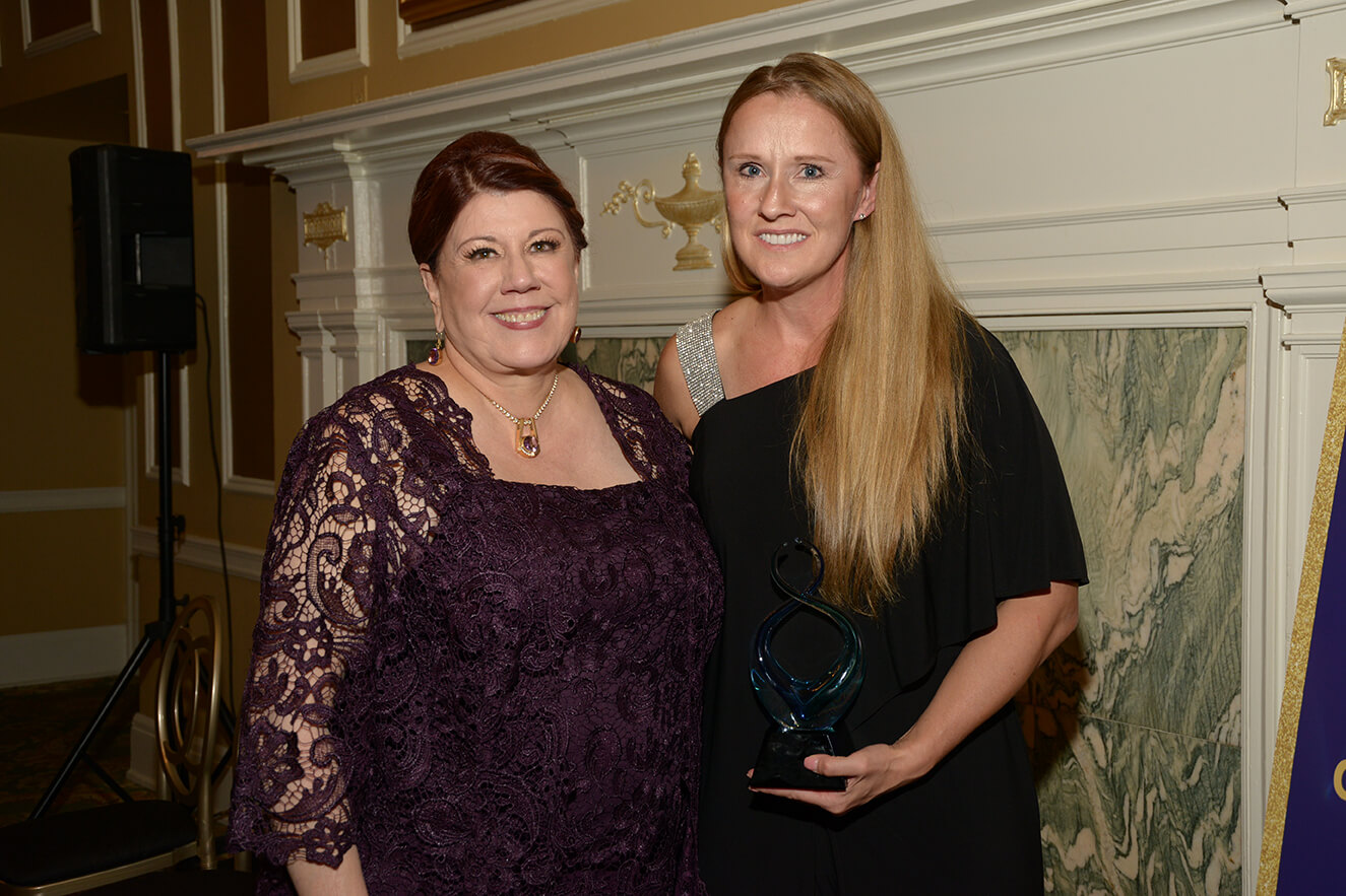 Dr. Christine Perry receives Janet M. Wendorf Outstanding Caregiver Award